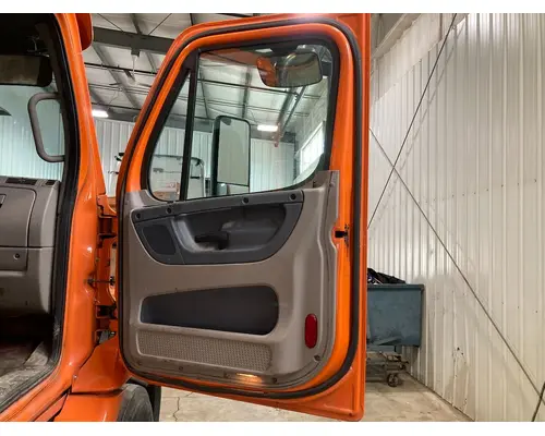 Freightliner CASCADIA Door Assembly, Front