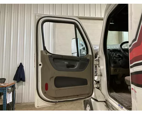Freightliner CASCADIA Door Assembly, Front