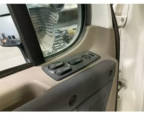 Freightliner CASCADIA Door Assembly, Front