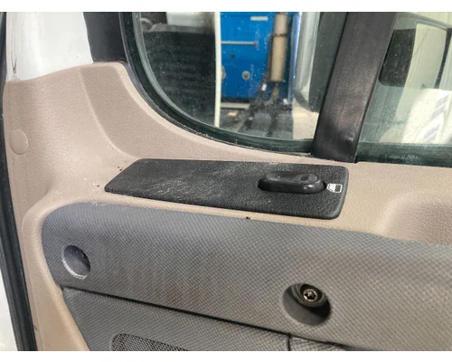 Freightliner CASCADIA Door Assembly, Front