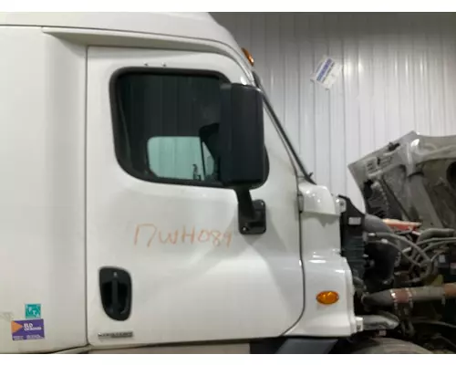 Freightliner CASCADIA Door Assembly, Front