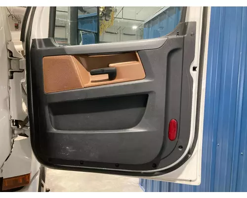 Freightliner CASCADIA Door Assembly, Front