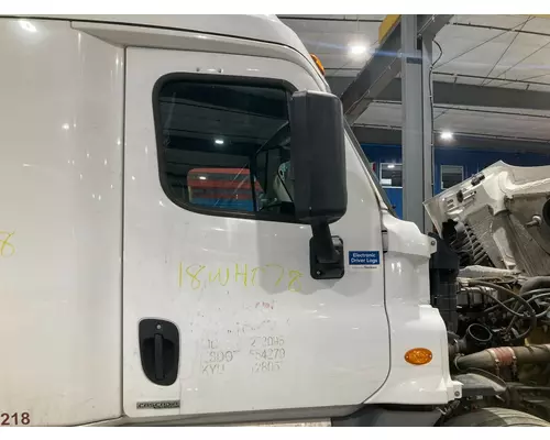 Freightliner CASCADIA Door Assembly, Front