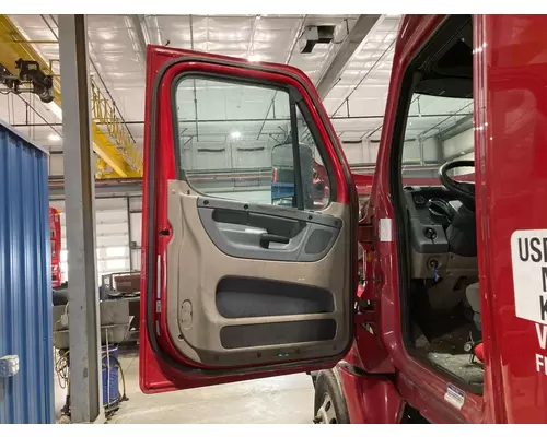 Freightliner CASCADIA Door Assembly, Front