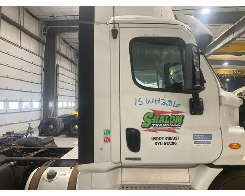 Freightliner CASCADIA Door Assembly, Front