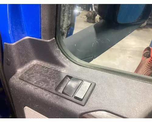 Freightliner CASCADIA Door Assembly, Front