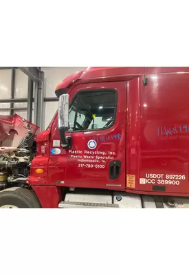 Freightliner CASCADIA Door Assembly, Front