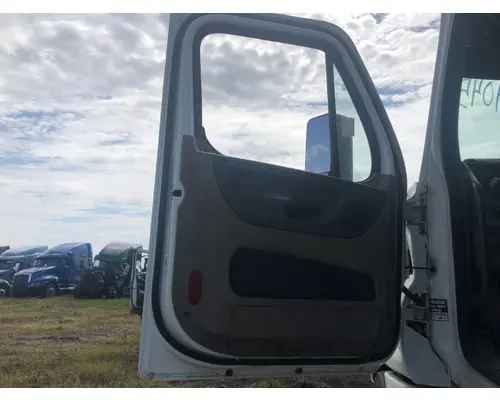 Freightliner CASCADIA Door Assembly, Front
