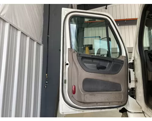 Freightliner CASCADIA Door Assembly, Front