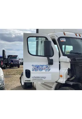 Freightliner CASCADIA Door Assembly, Front