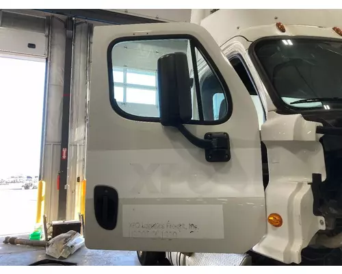 Freightliner CASCADIA Door Assembly, Front