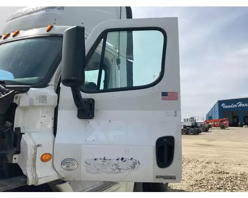 Freightliner CASCADIA Door Assembly, Front