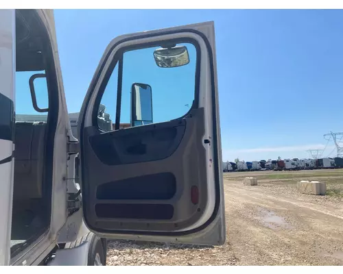 Freightliner CASCADIA Door Assembly, Front