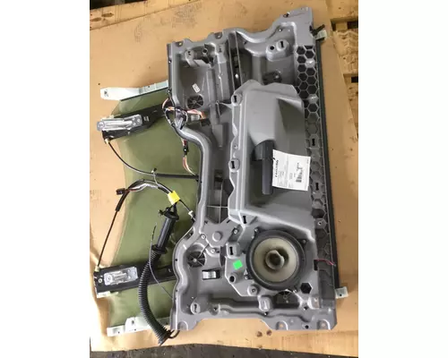 Freightliner CASCADIA Door Assembly, Front