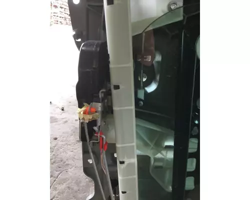 Freightliner CASCADIA Door Assembly, Front