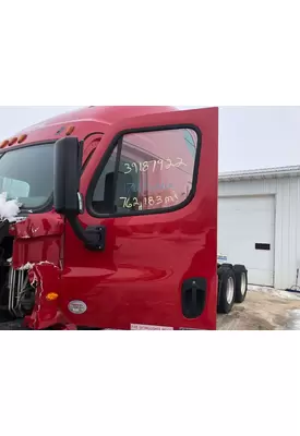 Freightliner CASCADIA Door Mirror