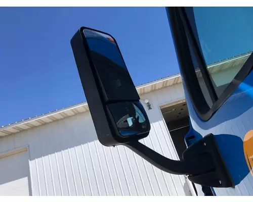 Freightliner CASCADIA Door Mirror