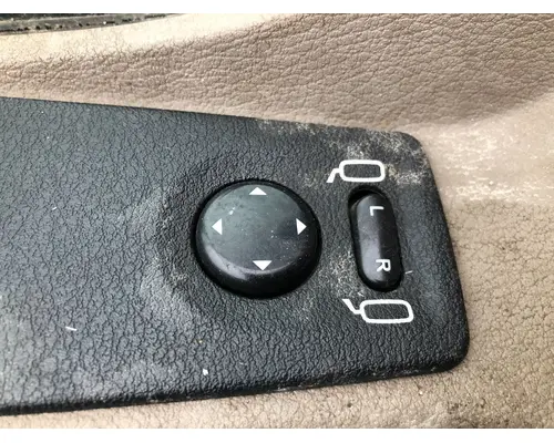 Freightliner CASCADIA Door Mirror