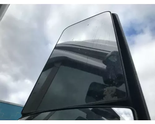 Freightliner CASCADIA Door Mirror