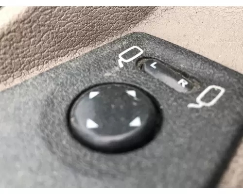 Freightliner CASCADIA Door Mirror