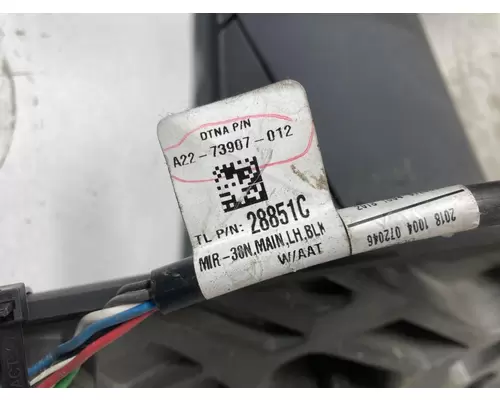 Freightliner CASCADIA Door Mirror