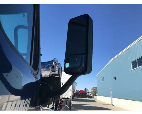 Freightliner CASCADIA Door Mirror