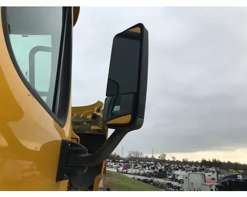 Freightliner CASCADIA Door Mirror