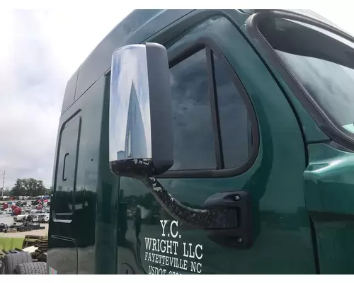 Freightliner CASCADIA Door Mirror