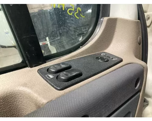 Freightliner CASCADIA Door Mirror