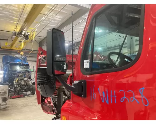 Freightliner CASCADIA Door Mirror