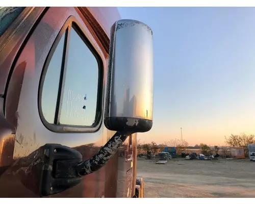 Freightliner CASCADIA Door Mirror