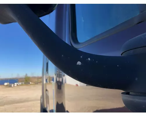 Freightliner CASCADIA Door Mirror