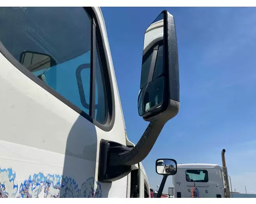 Freightliner CASCADIA Door Mirror