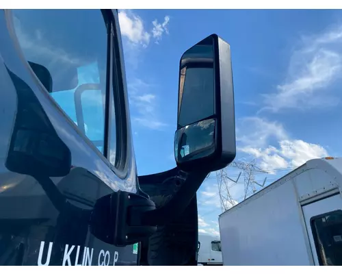 Freightliner CASCADIA Door Mirror