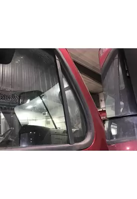 Freightliner CASCADIA Door Vent Glass, Front