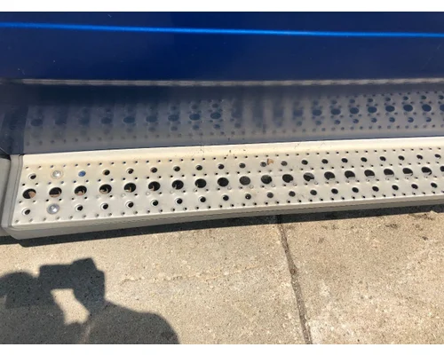 Freightliner CASCADIA Engine Brackets, Misc.