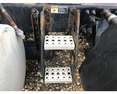 Freightliner CASCADIA Engine Brackets, Misc.