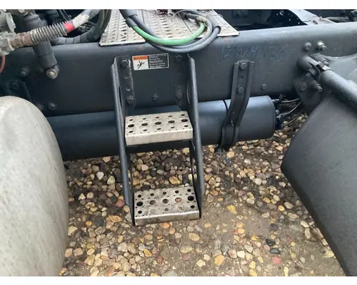 Freightliner CASCADIA Engine Brackets, Misc.