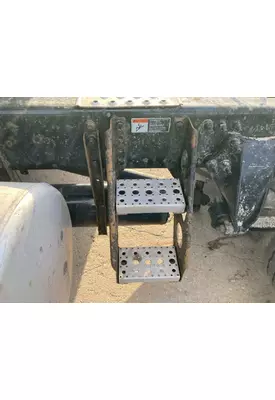 Freightliner CASCADIA Engine Brackets, Misc.