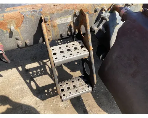 Freightliner CASCADIA Engine Brackets, Misc.