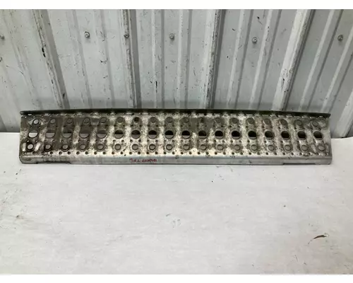 Freightliner CASCADIA Engine Brackets, Misc.