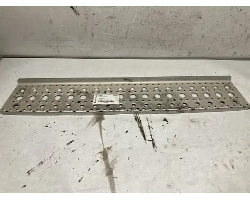 Freightliner CASCADIA Engine Brackets, Misc.