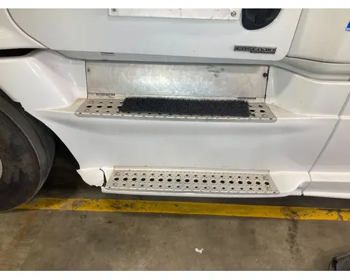 Freightliner CASCADIA Engine Brackets, Misc.