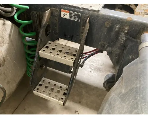 Freightliner CASCADIA Engine Brackets, Misc.