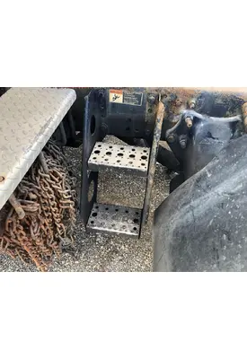 Freightliner CASCADIA Engine Brackets, Misc.