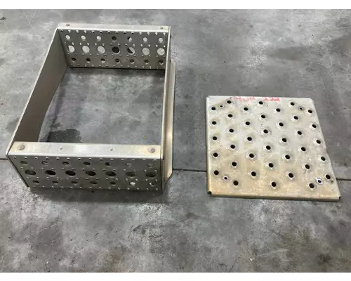Freightliner CASCADIA Engine Brackets, Misc.