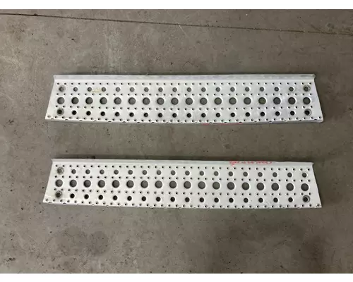 Freightliner CASCADIA Engine Brackets, Misc.