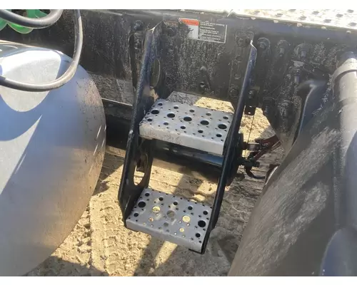 Freightliner CASCADIA Engine Brackets, Misc.
