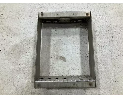 Freightliner CASCADIA Engine Brackets, Misc.