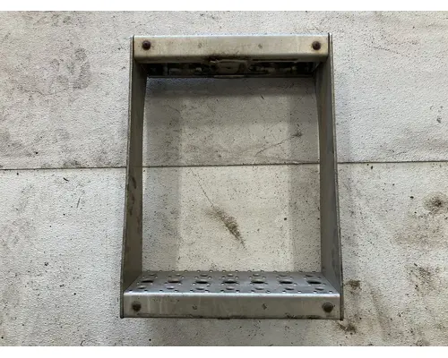 Freightliner CASCADIA Engine Brackets, Misc.